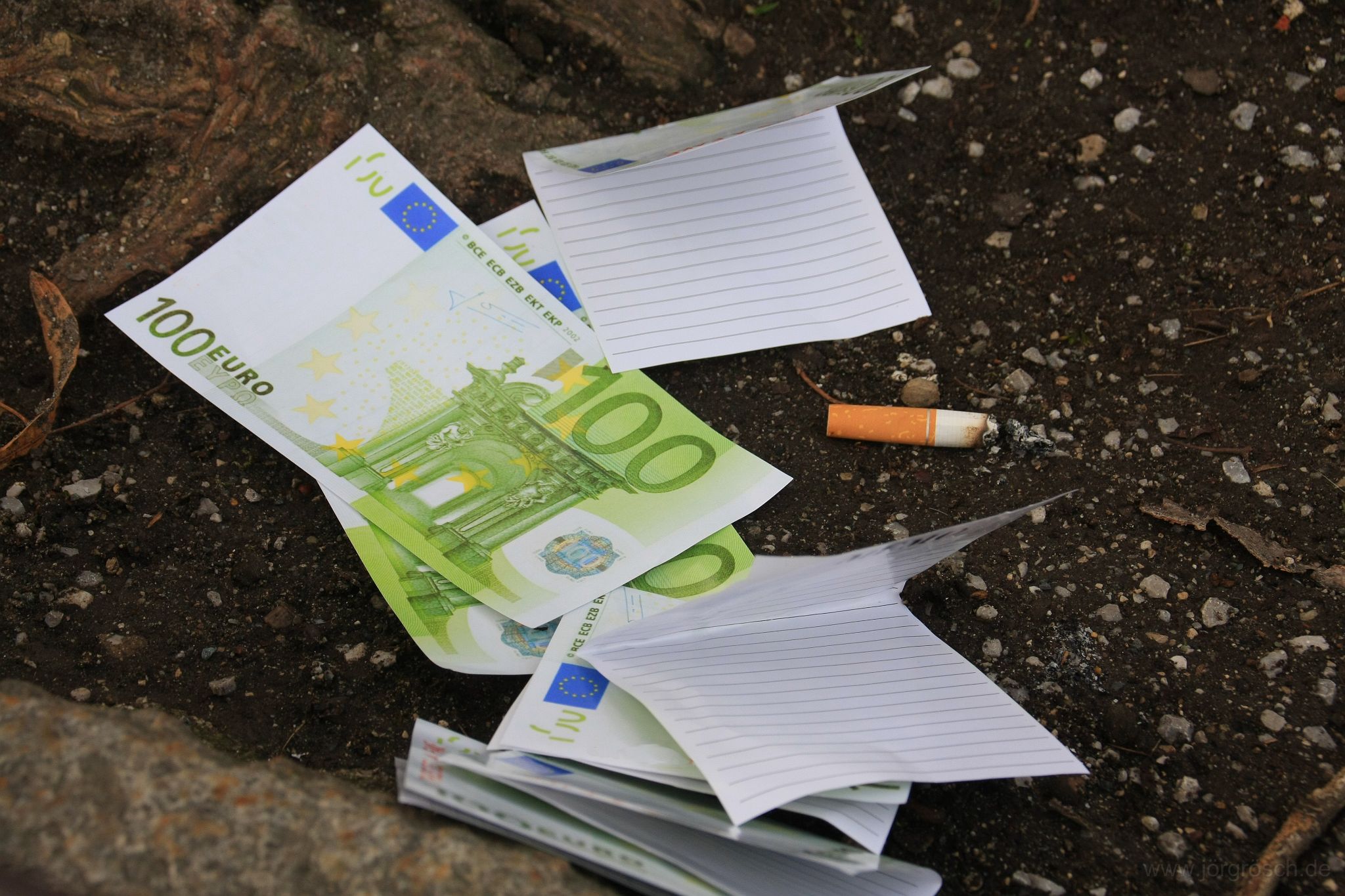 20130320-2-kufstein.jpg - Das Geld liegt auf der Straße - zumindest in Salzburg