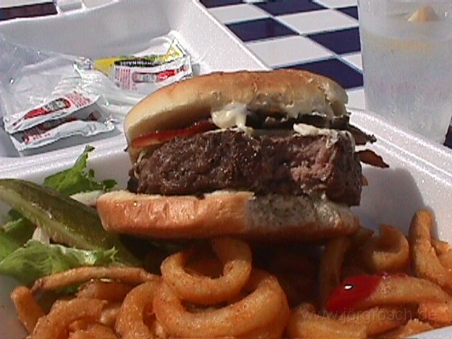 w-ess-02.jpg - American Junkfood, Puerto Rico