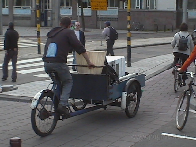 w-rad-05.jpg - Gepäcktransport, Paris