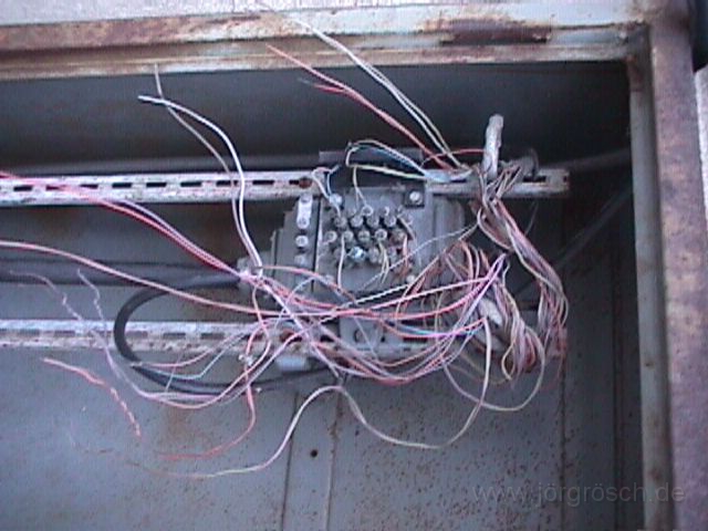 w-tec-06.jpg - Verkabelung